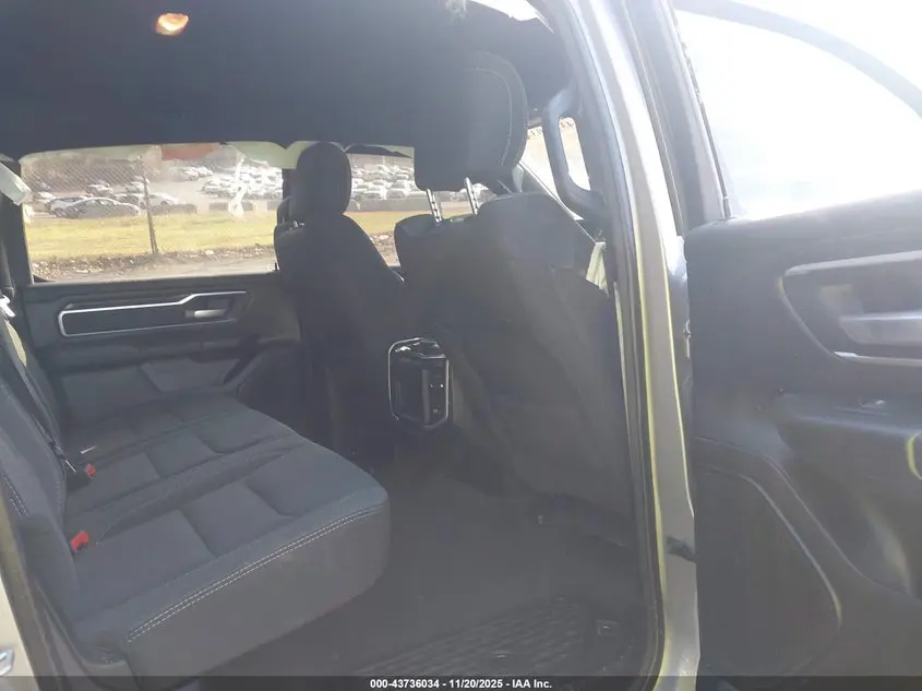 2022 RAM 1500 BIG HORN  4X4 5'7 BOX