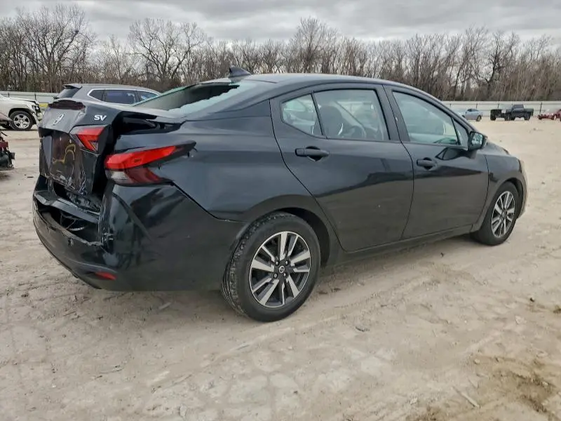 2020 NISSAN VERSA SV  