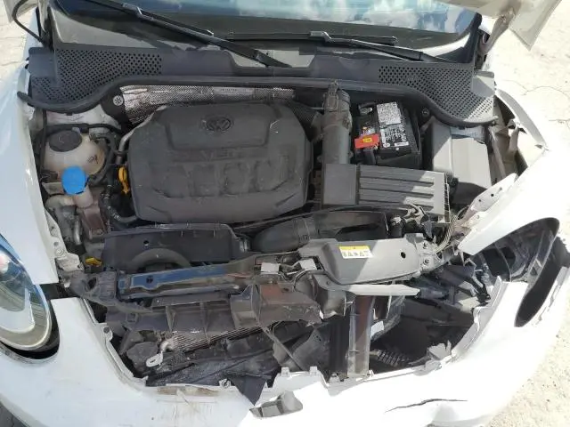 2019 VOLKSWAGEN BEETLE S  