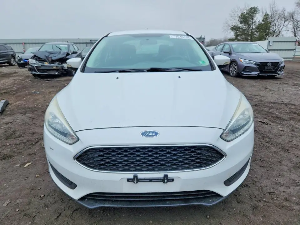 2016 FORD FOCUS SE  