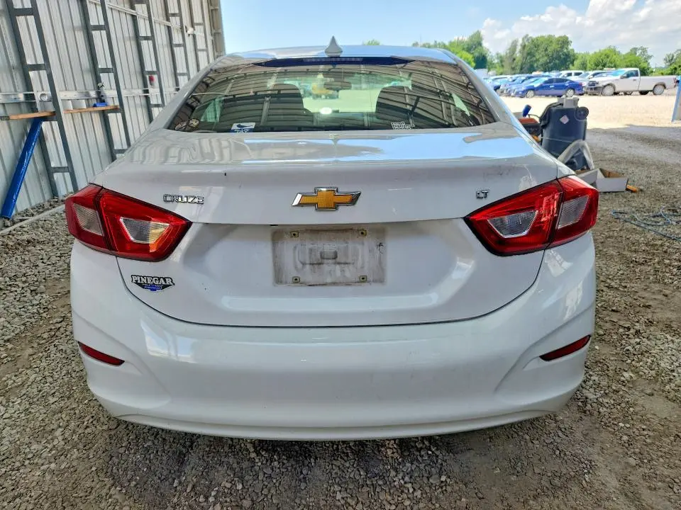 2018 CHEVROLET CRUZE LT  