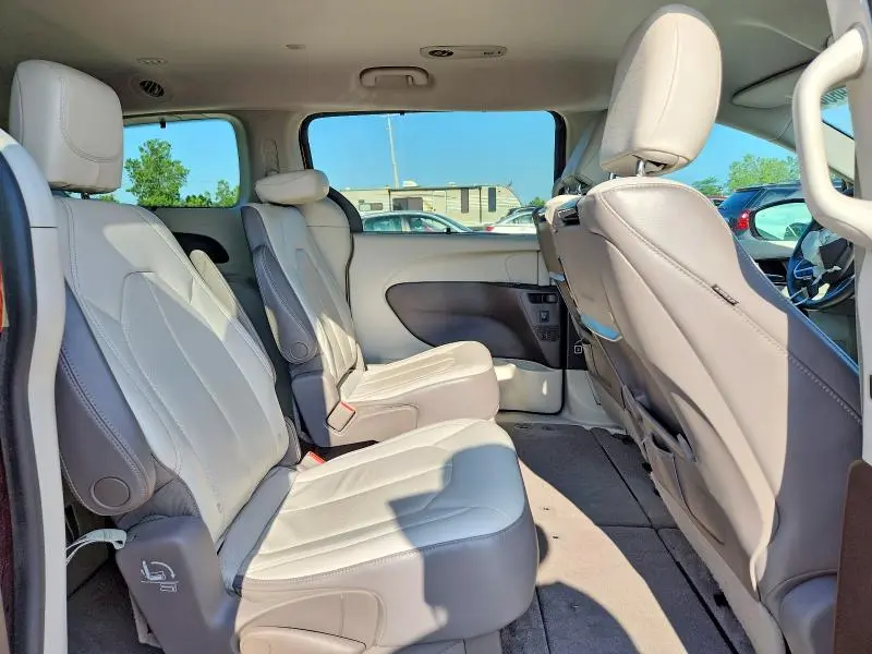 2017 CHRYSLER PACIFICA TOURING L PLUS  
