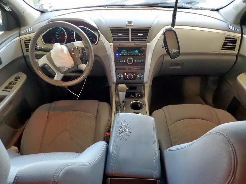 2012 CHEVROLET TRAVERSE LS  