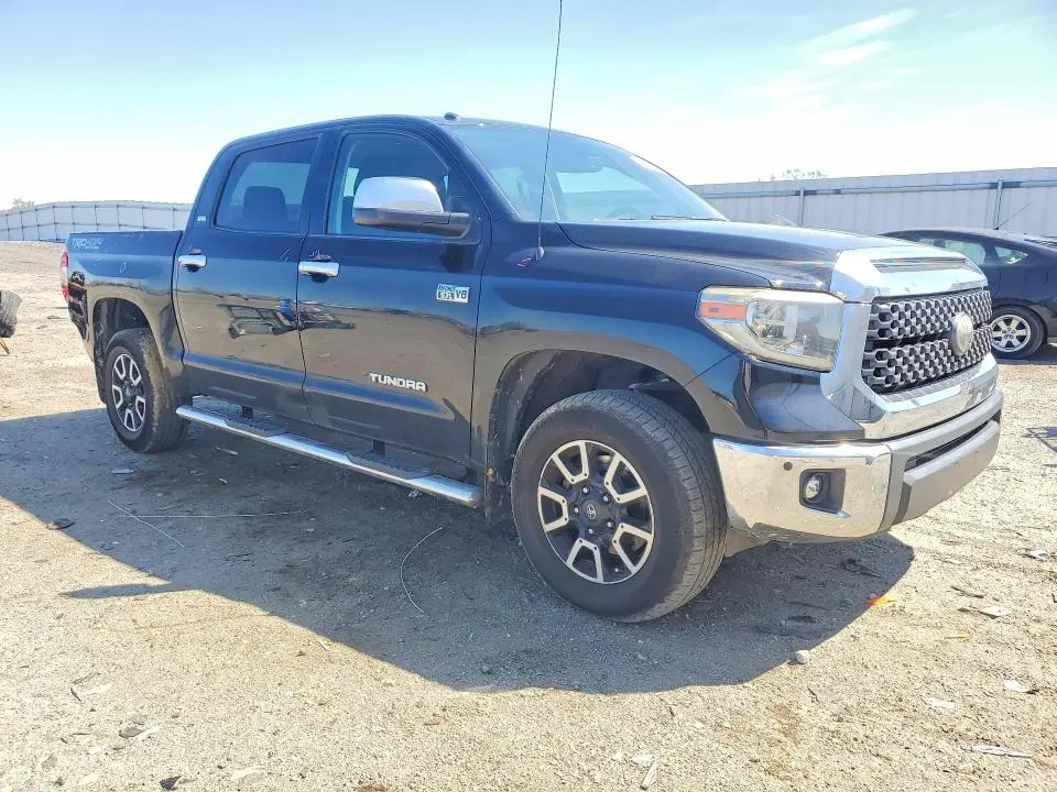 2018 TOYOTA TUNDRA SR5  