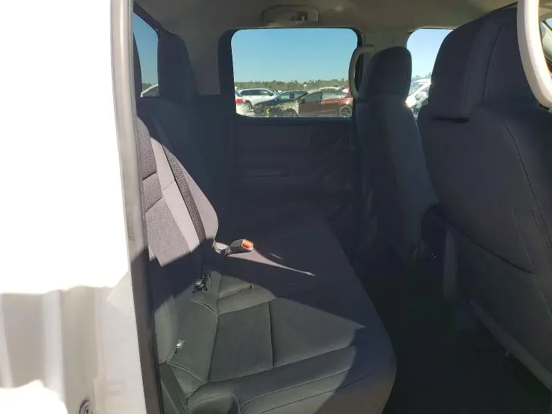 2025 NISSAN FRONTIER S  