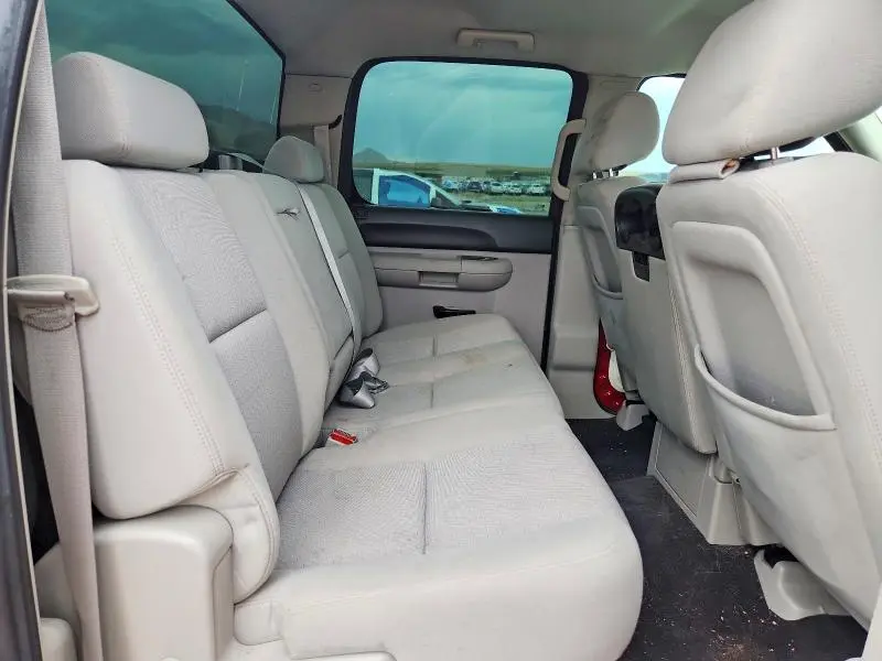 2011 CHEVROLET SILVERADO C1500 LT  