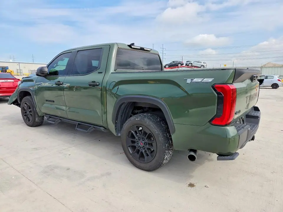 2023 TOYOTA TUNDRA SR5  