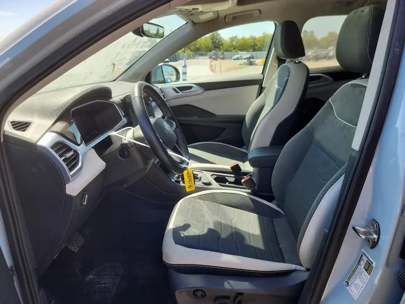 2025 VOLKSWAGEN TAOS SE  
