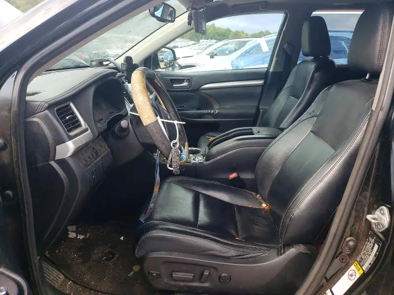 2014 TOYOTA HIGHLANDER XLE  