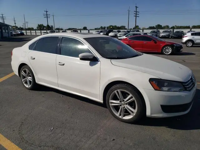 2014 VOLKSWAGEN PASSAT SE  