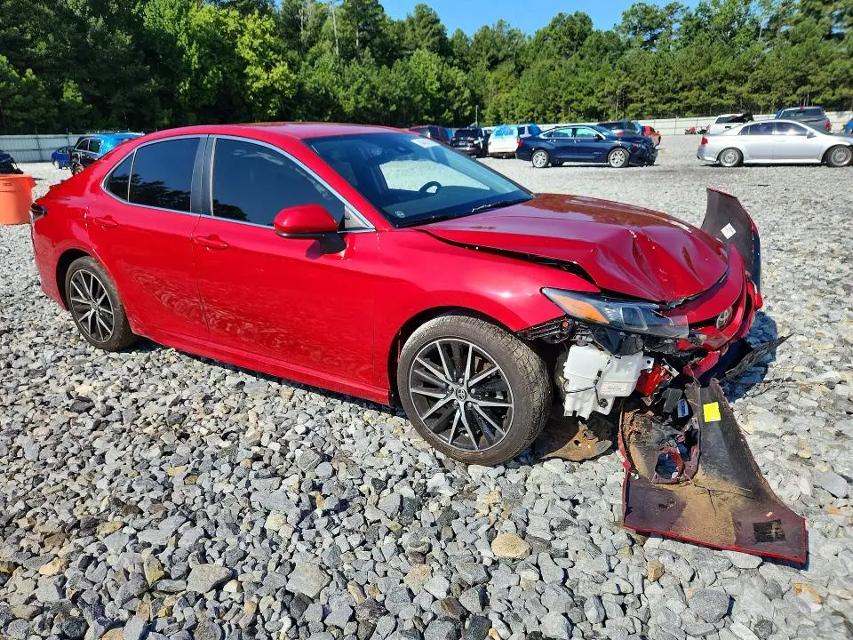 2021 TOYOTA CAMRY SE  