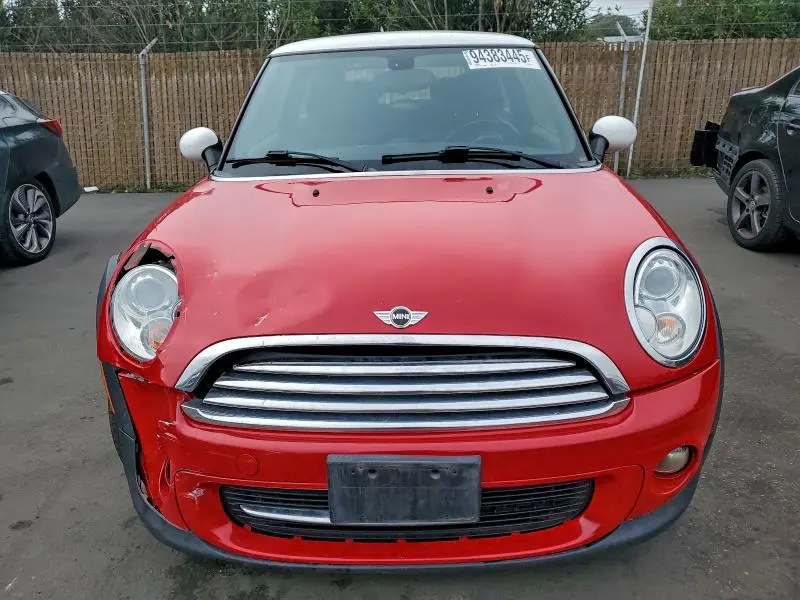 2013 MINI COOPER   