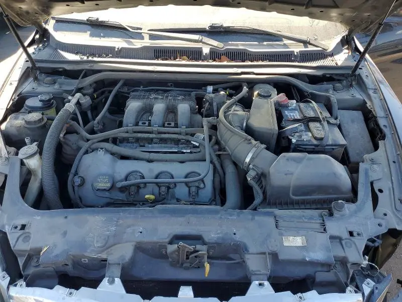 2011 FORD TAURUS SEL  