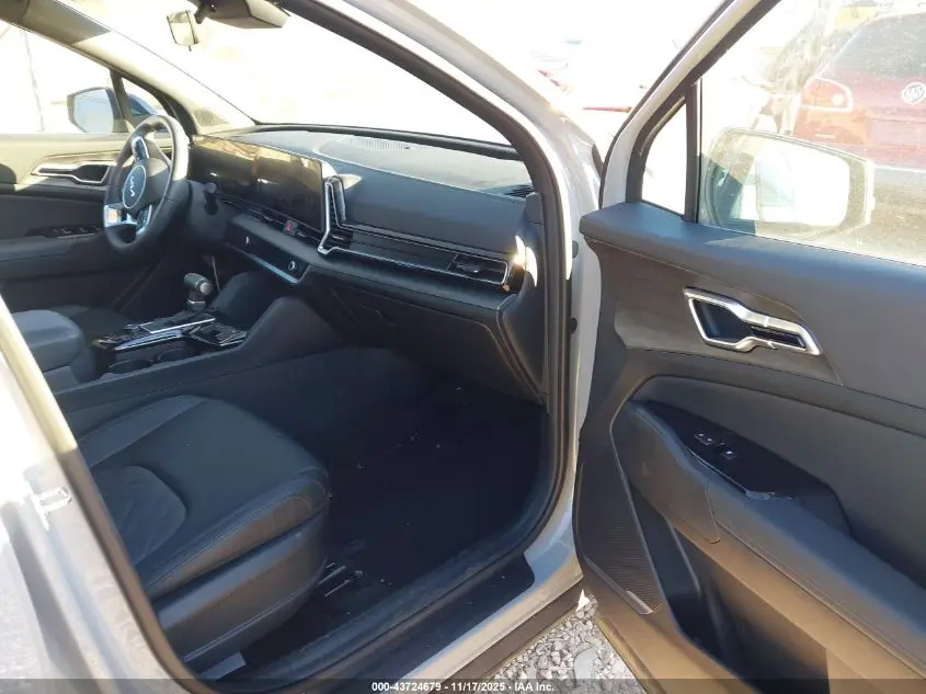 2025 KIA SPORTAGE X-LINE