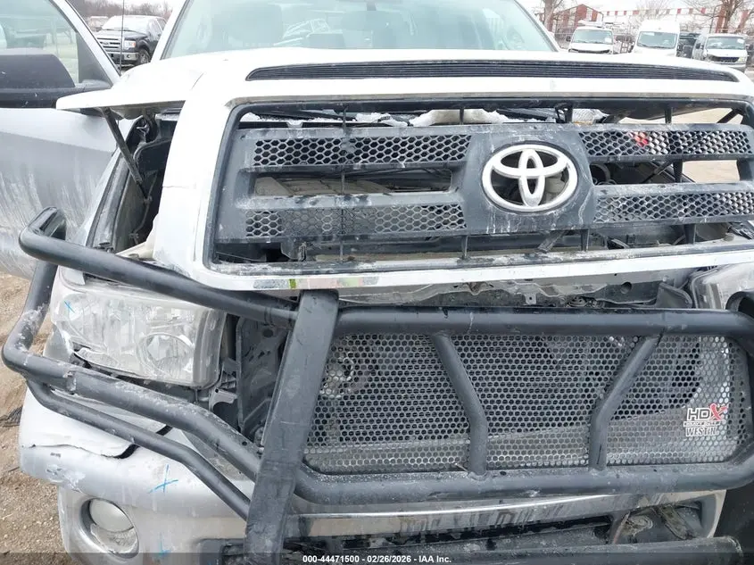 2012 TOYOTA TUNDRA GRADE 5.7L V8