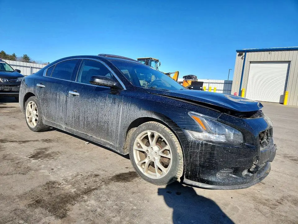 2012 NISSAN MAXIMA S  