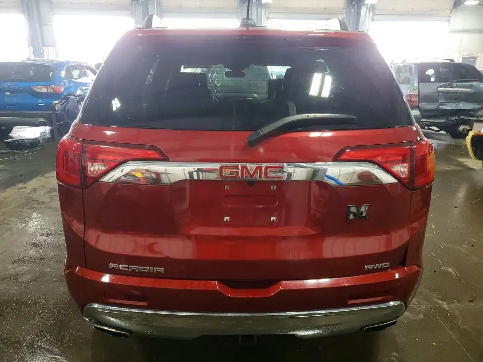 2019 GMC ACADIA DENALI  