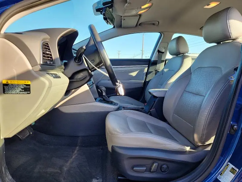 2017 HYUNDAI ELANTRA LIMITED  