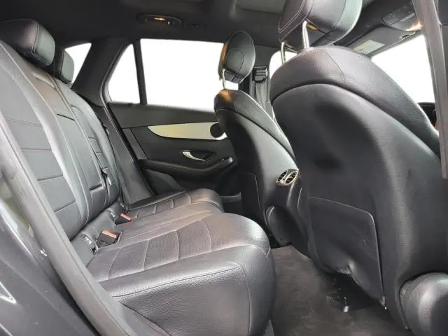 2021 MERCEDES-BENZ GLC 300  