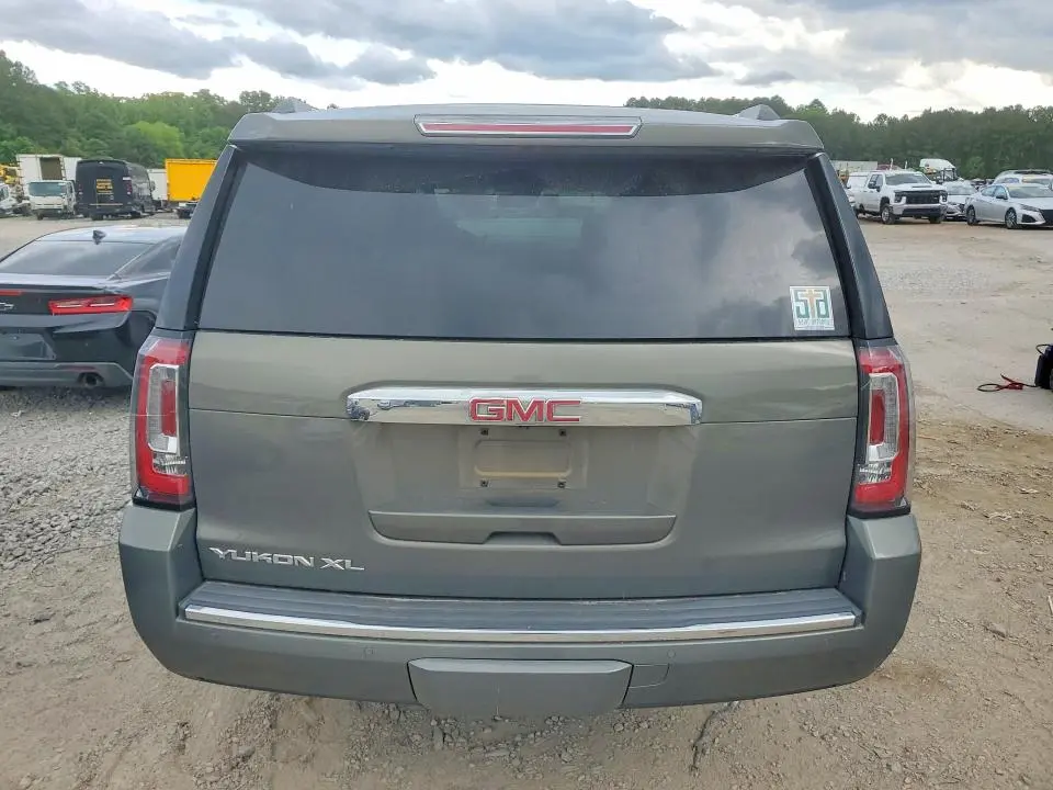 2017 GMC YUKON XL DENALI  