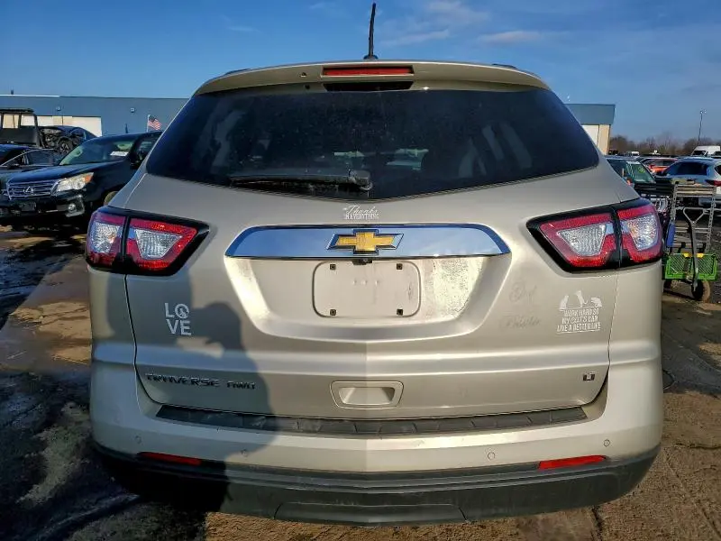 2017 CHEVROLET TRAVERSE LT  