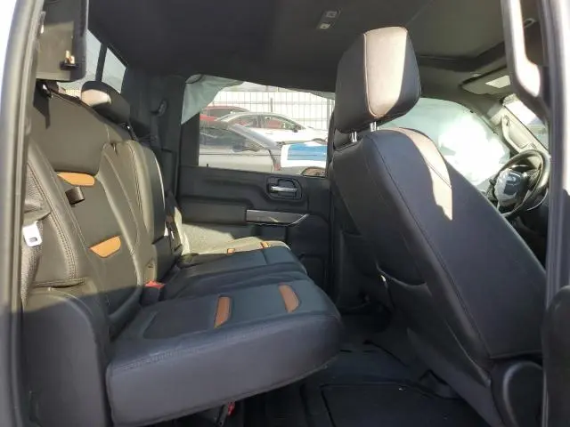 2021 GMC SIERRA K2500 AT4  