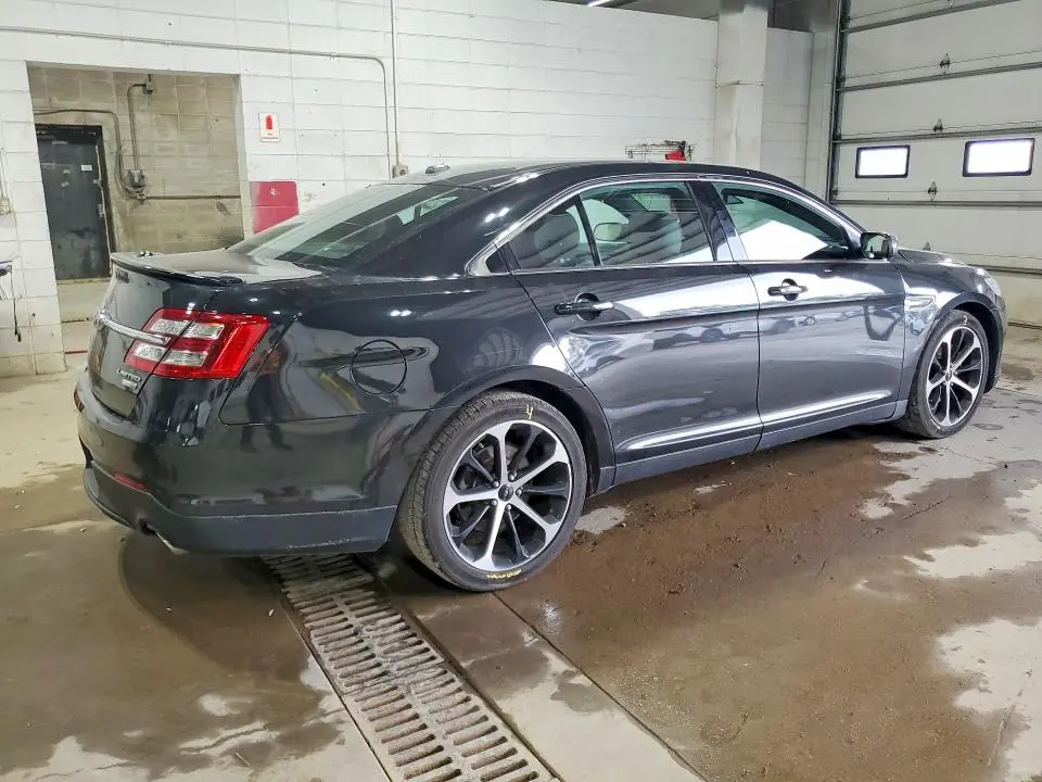 2015 FORD TAURUS LIMITED  