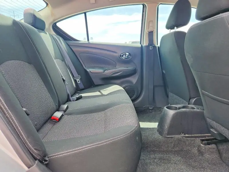 2018 NISSAN VERSA SV  