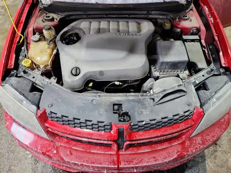 2013 DODGE AVENGER R  