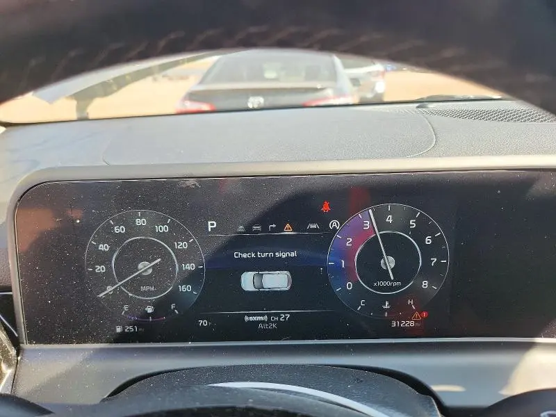 2024 KIA SELTOS S  