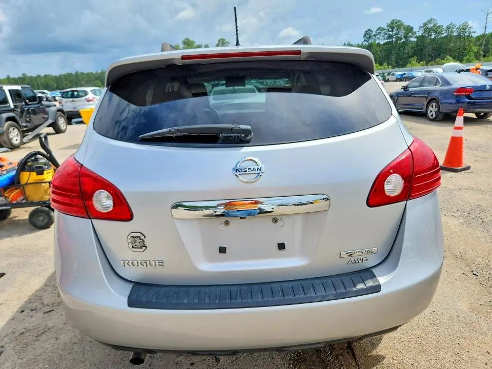 2013 NISSAN ROGUE S  
