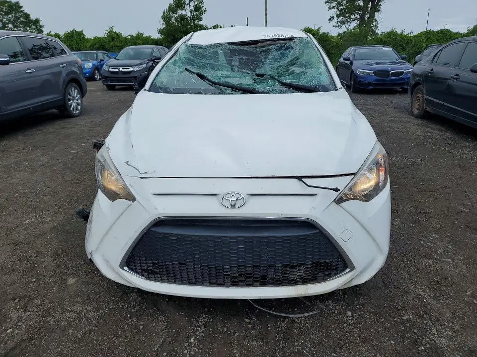 2020 TOYOTA YARIS LE  