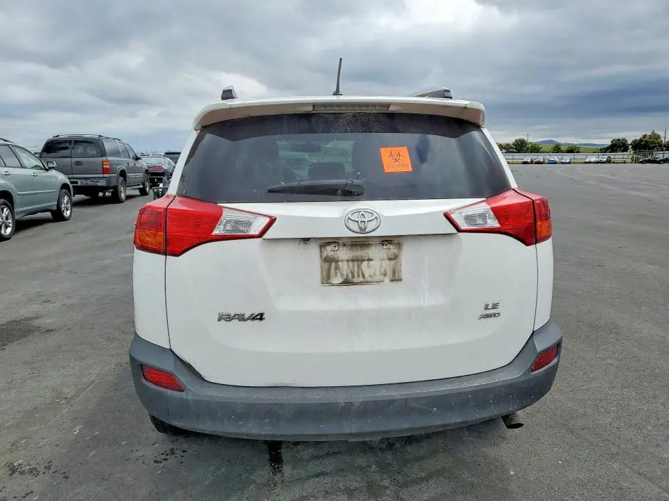 2014 TOYOTA RAV4 LE  