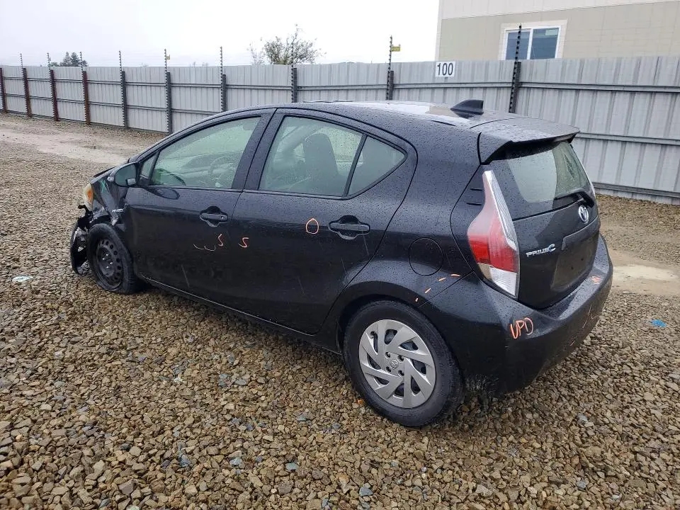 2016 TOYOTA PRIUS C ONE  