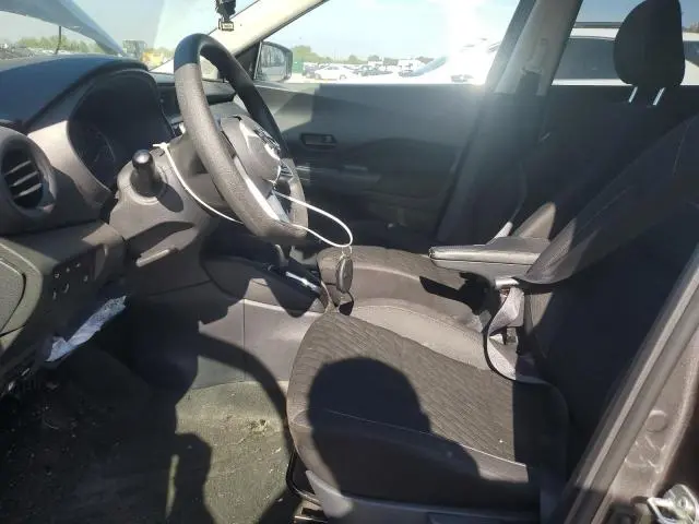 2021 NISSAN KICKS S  