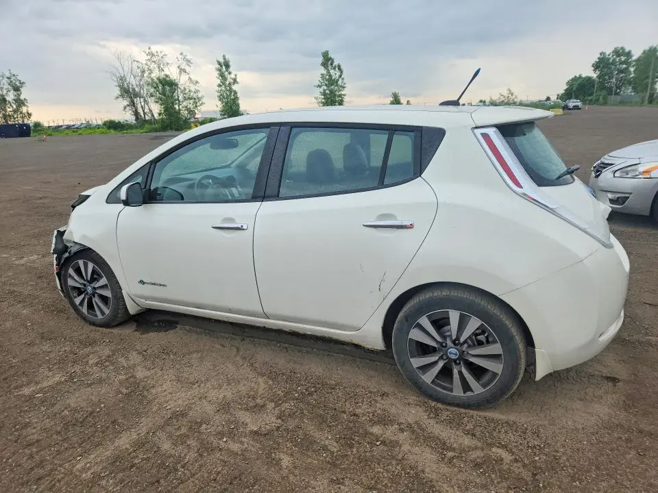 2014 NISSAN LEAF S   