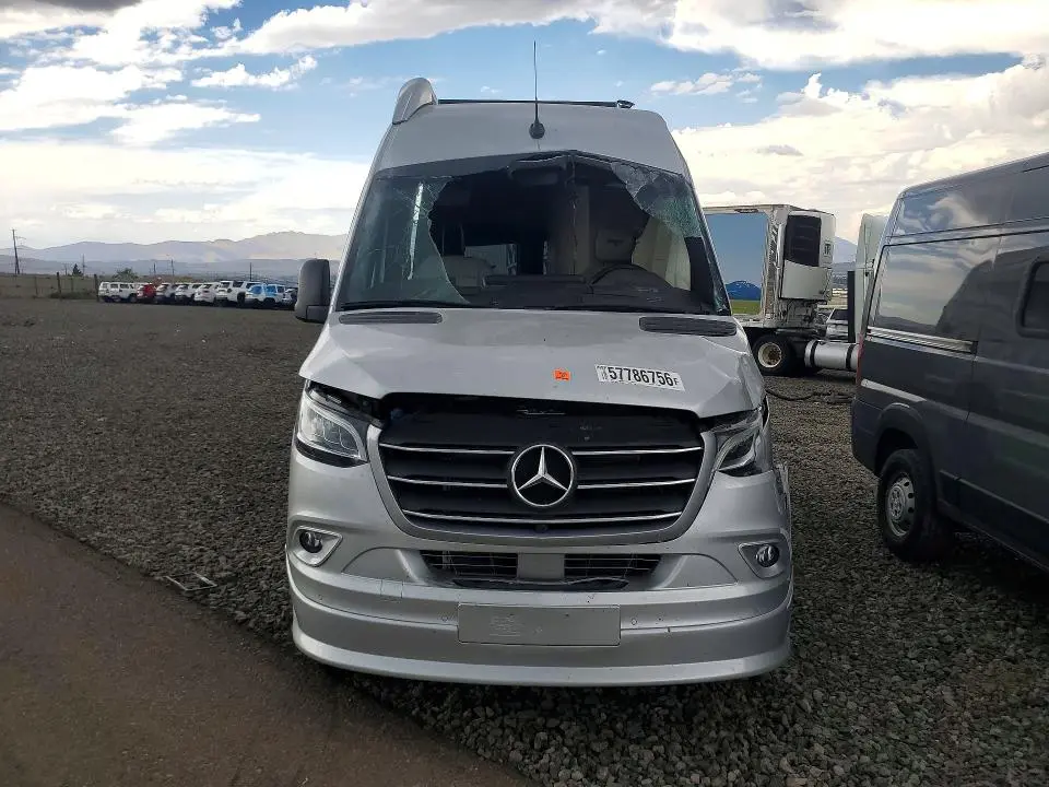 2024 MERCEDES-BENZ SPRINTER 2500  