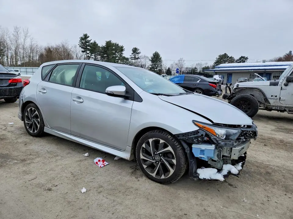 2018 TOYOTA COROLLA IM   