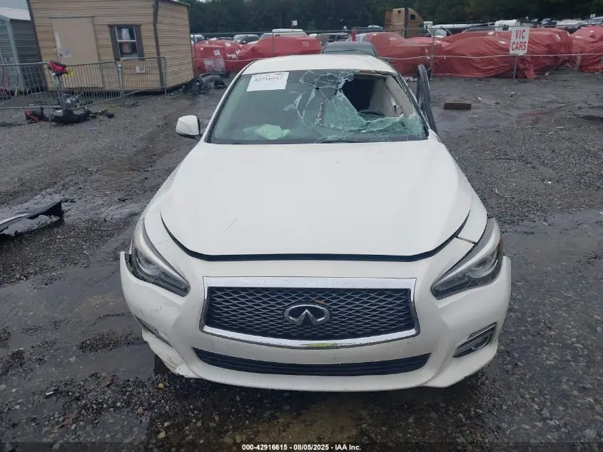 2017 INFINITI Q50 2.0T BASE
