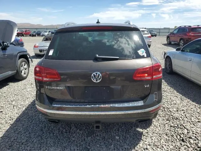 2016 VOLKSWAGEN TOUAREG SPORT  