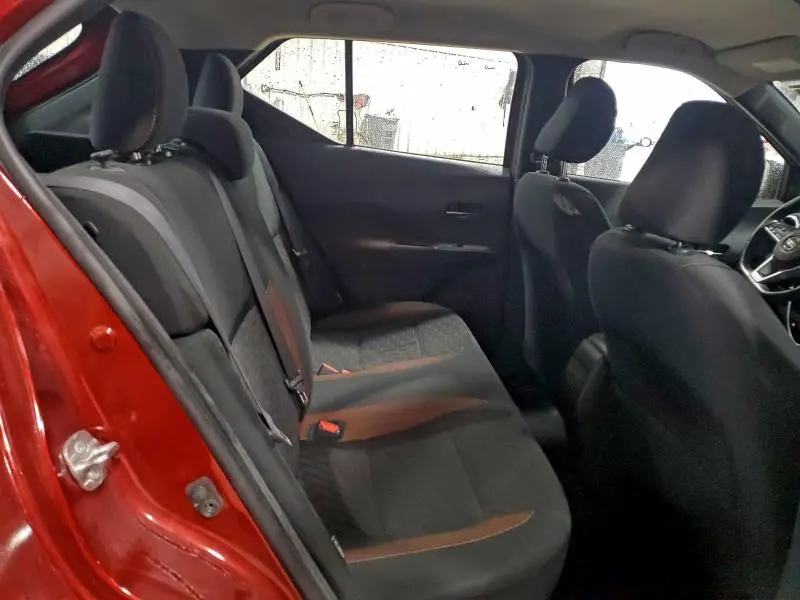 2021 NISSAN KICKS SR  