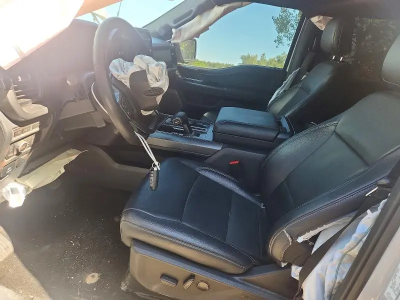 2024 FORD F150 XLT  