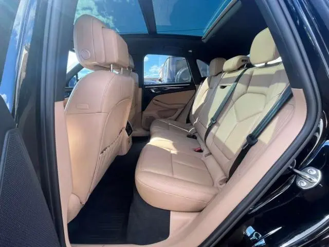 2022 PORSCHE MACAN   