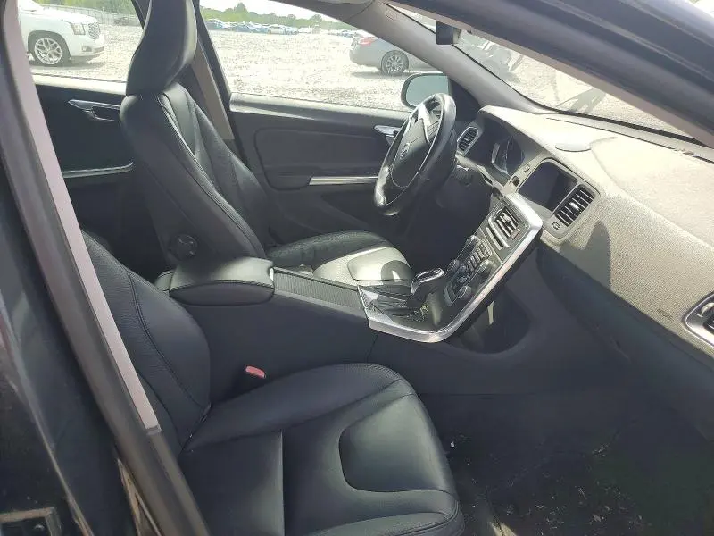 2014 VOLVO S60 T5  