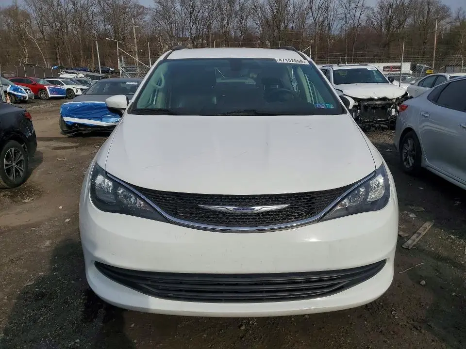 2020 CHRYSLER VOYAGER LXI  