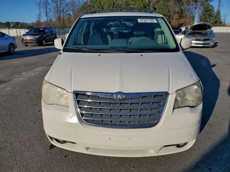 2010 CHRYSLER TOWN & COUNTRY TOURING  