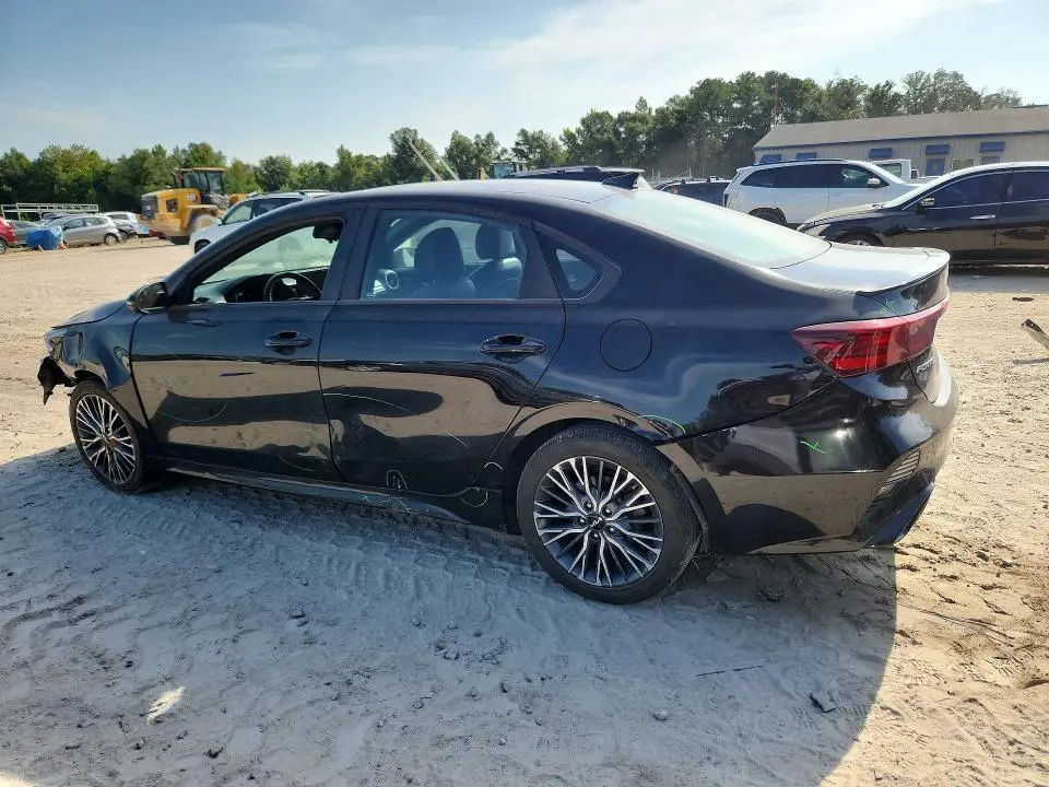 2024 KIA FORTE GT LINE  