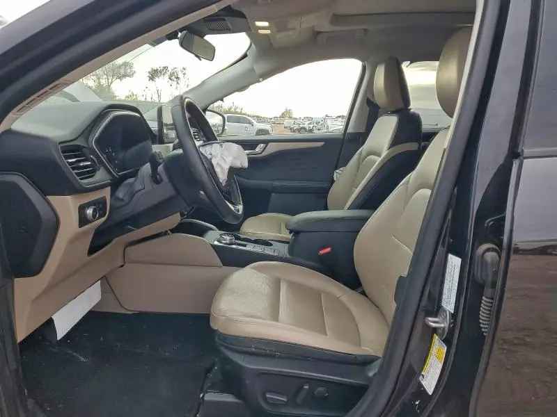 2021 FORD ESCAPE SEL  