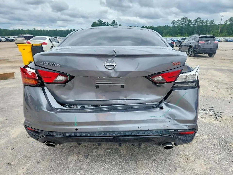 2024 NISSAN ALTIMA SR  