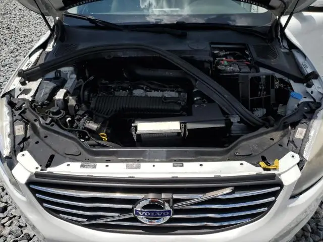 2016 VOLVO XC60 T5 PREMIER  